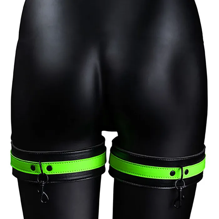 Couples Ouch Glow Bondage Belt with Thigh and Wrist Cuffs XL Shots Toys Couples Ouch Glow Bondage Belt with Thigh and Wrist Cuffs XL Shots Toys
